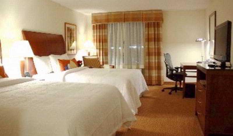 Tricove Inn & Suites Τζάκσονβιλ Δωμάτιο φωτογραφία