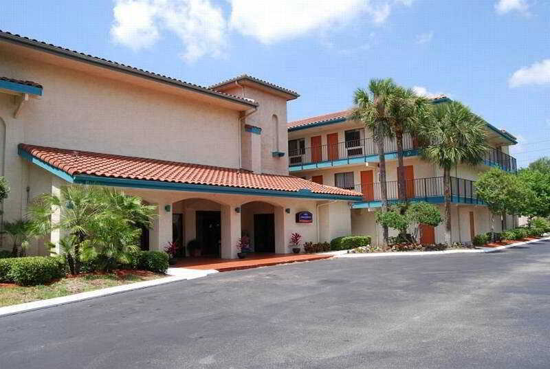 Tricove Inn & Suites Τζάκσονβιλ Εξωτερικό φωτογραφία